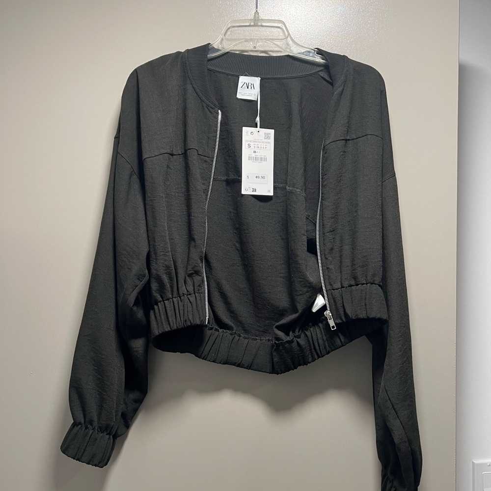 Zara NWT Crop Black Bomber Jacket with Elastic Cuffs